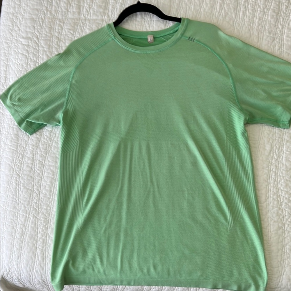 Lululemon Athletica Green Crew Neck Short Sleeve Tee